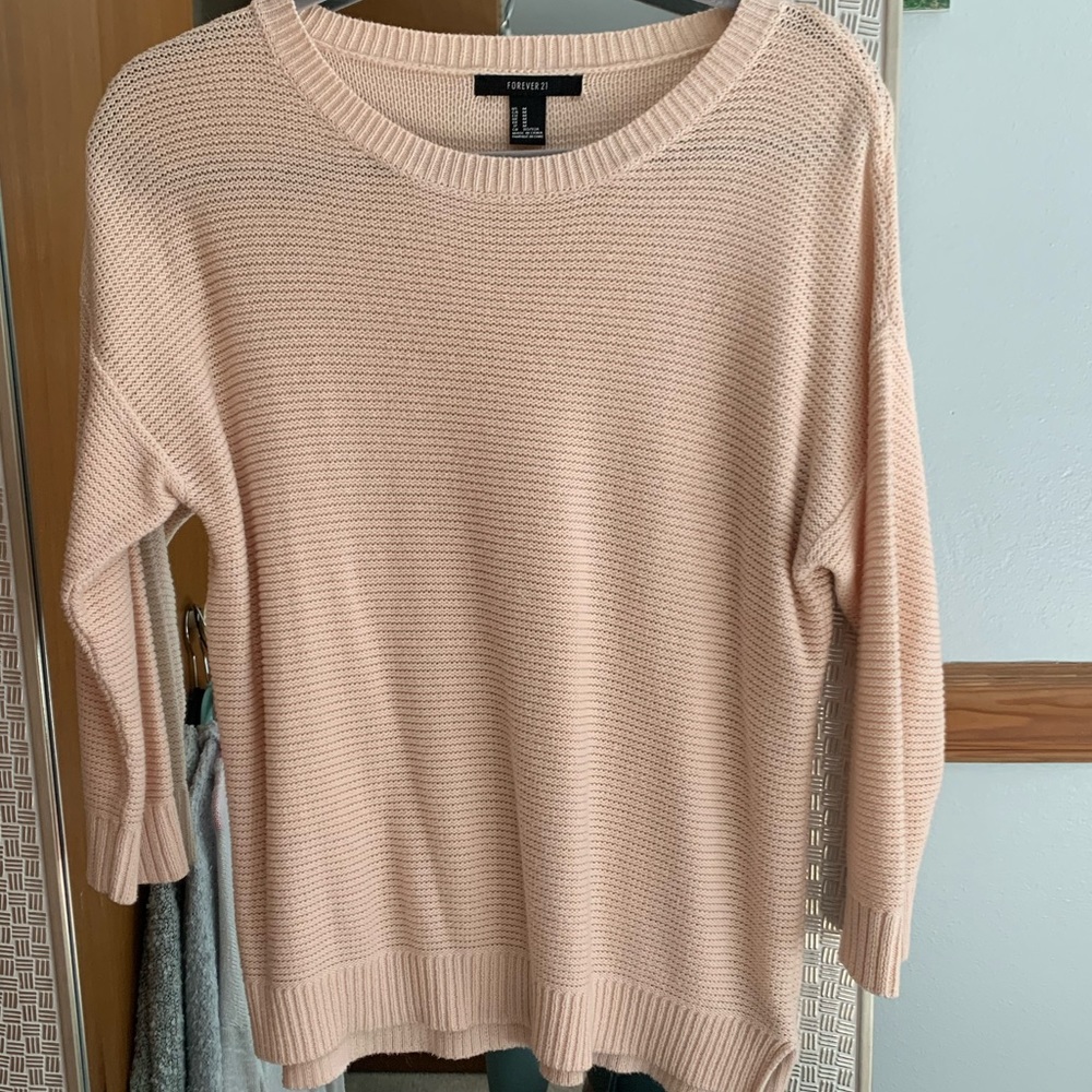 Forever 21 Peach ¾ Sleeve Knit Sweater - M